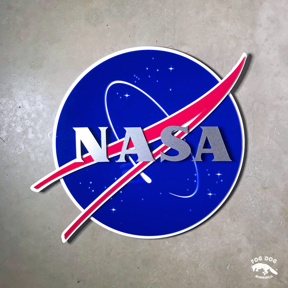 3D plexi cedule NASA na stěnu, velká 37 x 37 cm.