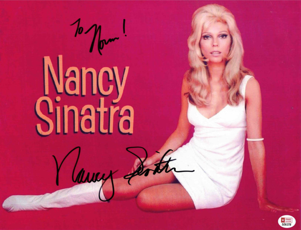 Nancy Sinatra - autogram
