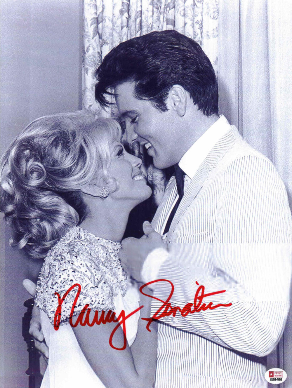Nancy Sinatra - autogram