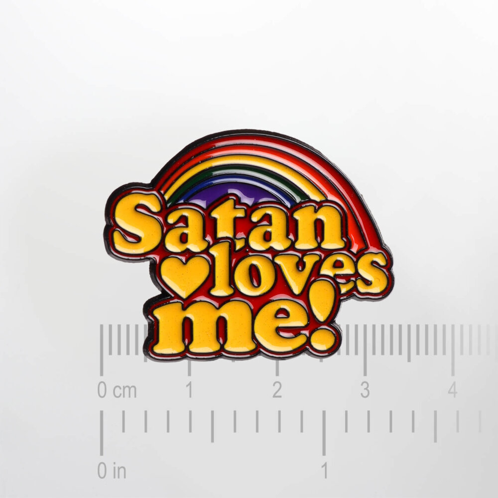 Satan Loves Me – Smaltovaný odznak (#024) - Image 2