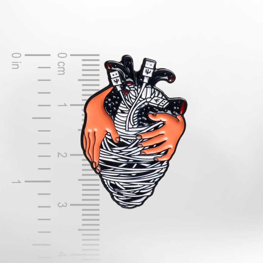 Wired Heart – Smaltovaný odznak (#066) - Image 2