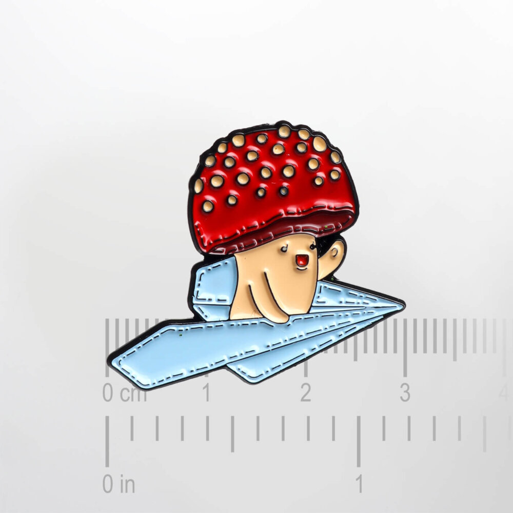 Mushroom on a Paper Plane – Smaltovaný odznak (#067) - Image 2