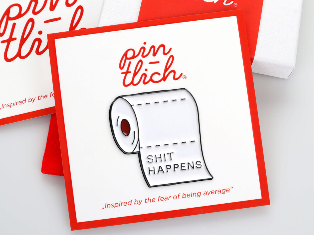 Shit Happens' Toilet Paper – Smaltovaný odznak (#072)