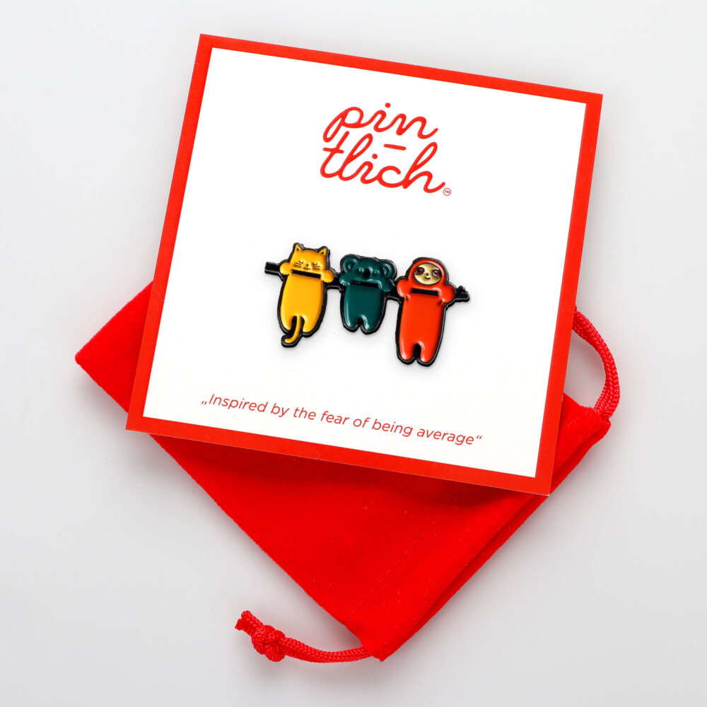 Hanging Cat, Koala Bear and Sloth – Smaltovaný odznak (#126) - Image 4
