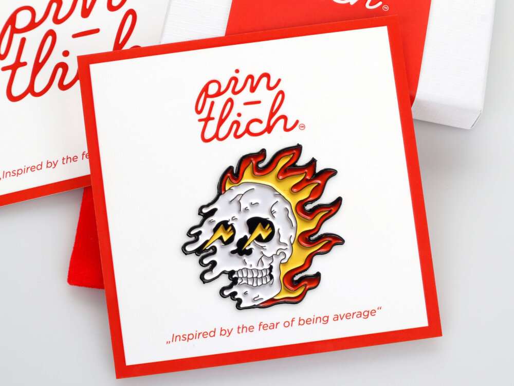 Fire Skull – Smaltovaný odznak (#164)