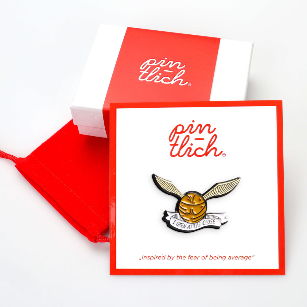 Golden Snitch – Smaltovaný odznak (#216) - Image 3