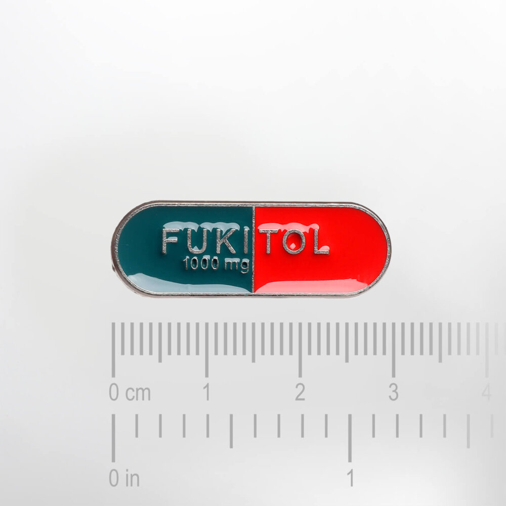 Fukitol Pill 1000 mg – Smaltovaný odznak (#426) - Image 2