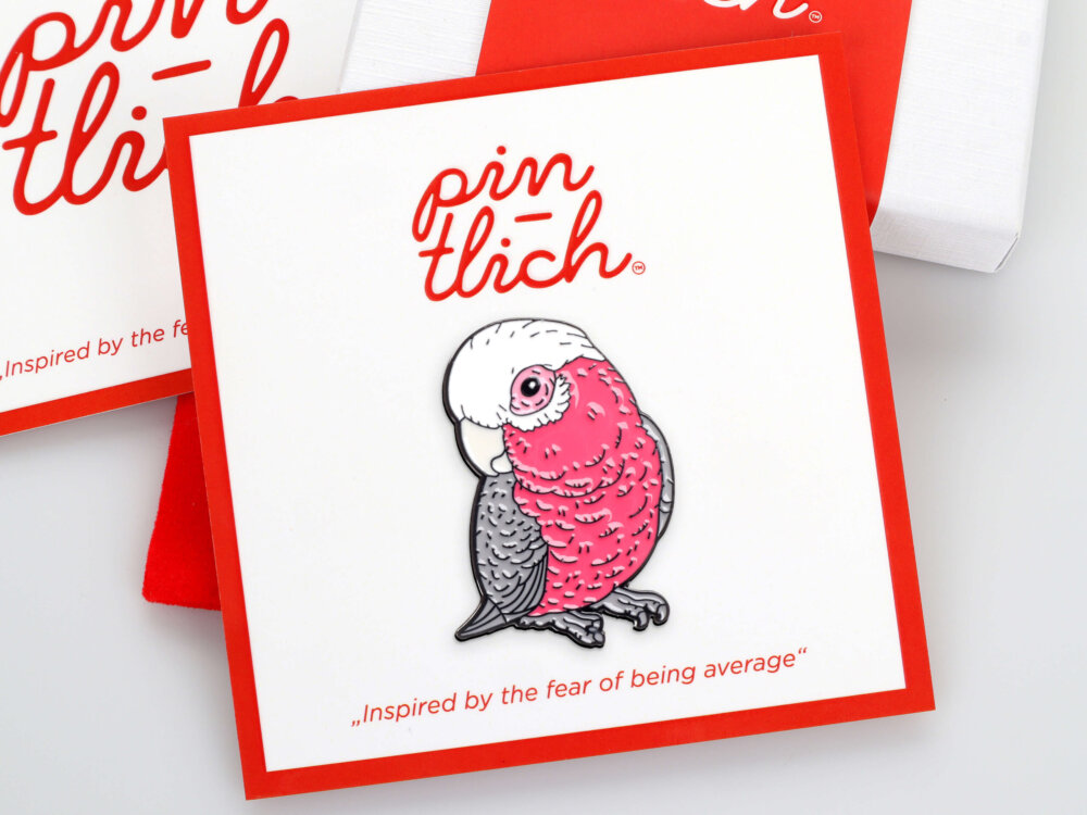 Parrot – Smaltovaný odznak (#528)