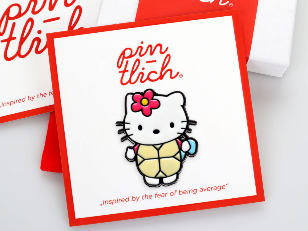 Hello Kitty – Smaltovaný odznak (#555)