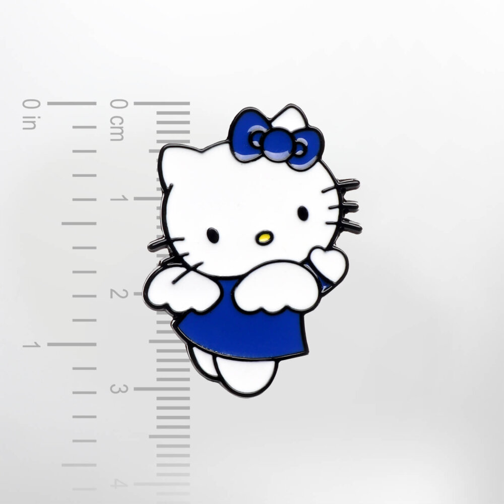 Hello Kitty with Wings – Smaltovaný odznak (#567) - Image 2