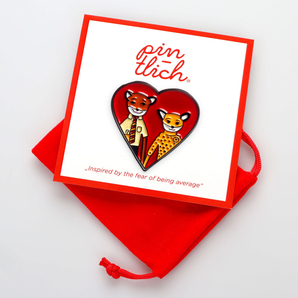 Mr. and Mrs. Fox in a Heart – Smaltovaný odznak (#652) - Image 4