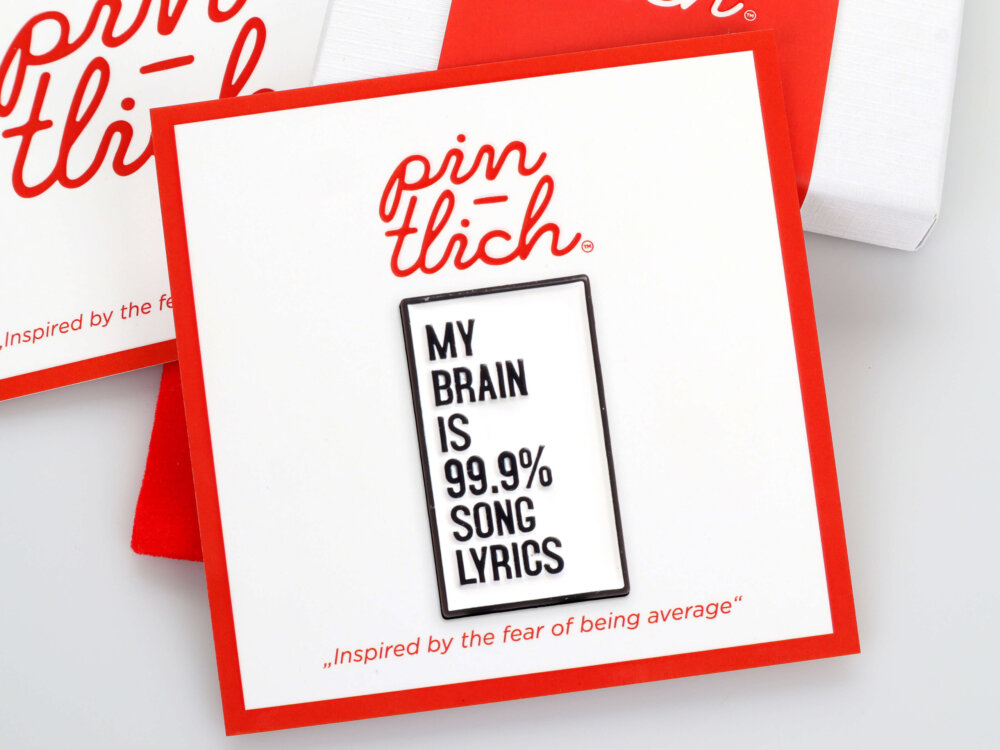 My Brain Is 99% Song Lyrics – Smaltovaný odznak (#734)