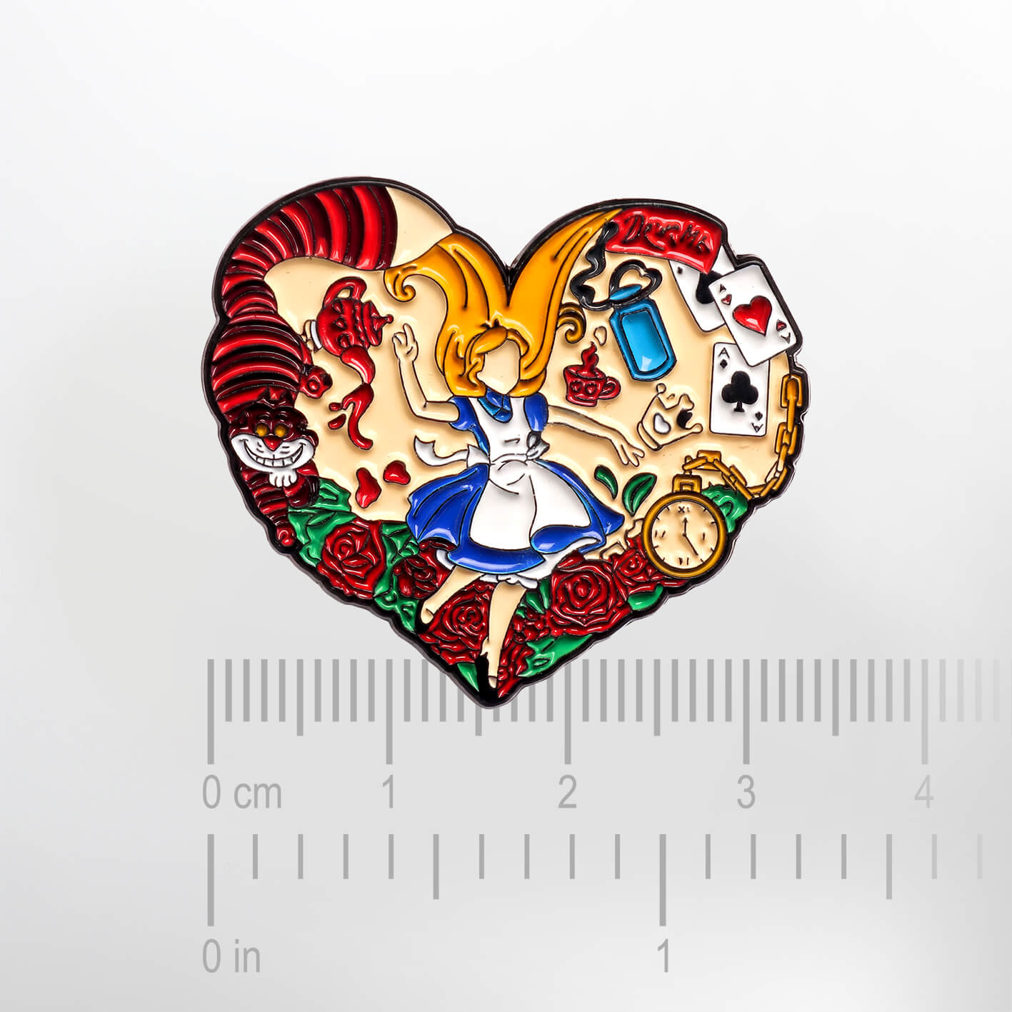 Alice in Wonderland Heart – Smaltovaný odznak (#866) - Obrázek 2