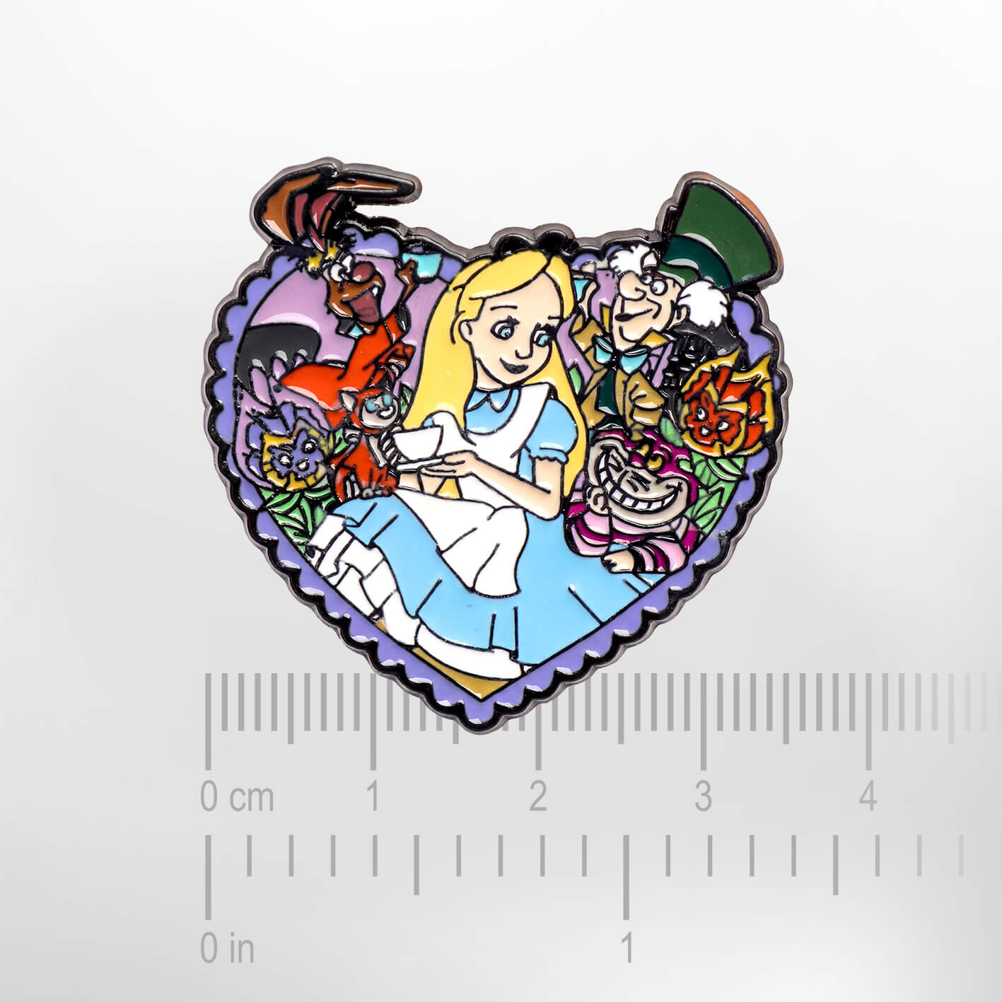 Alice Tea Party Heart – Smaltovaný odznak (#871) - Obrázek 2