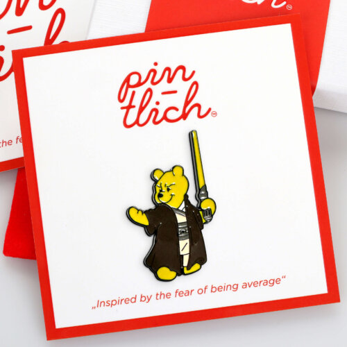 Winnie the Pooh Jedi – Smaltovaný odznak (#890)