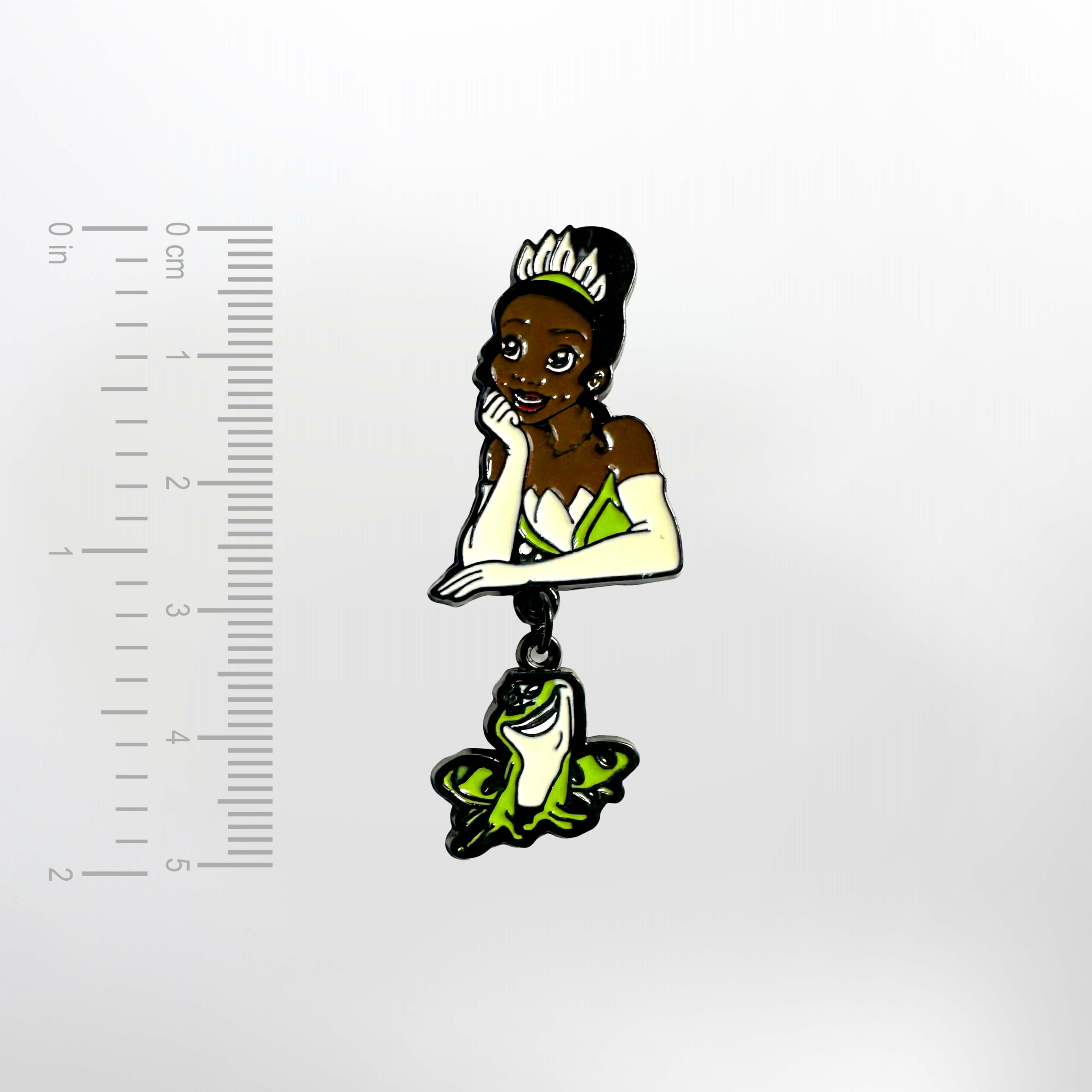 Tiana and Frog Prince – Smaltovaný odznak (#898) - Obrázek 2